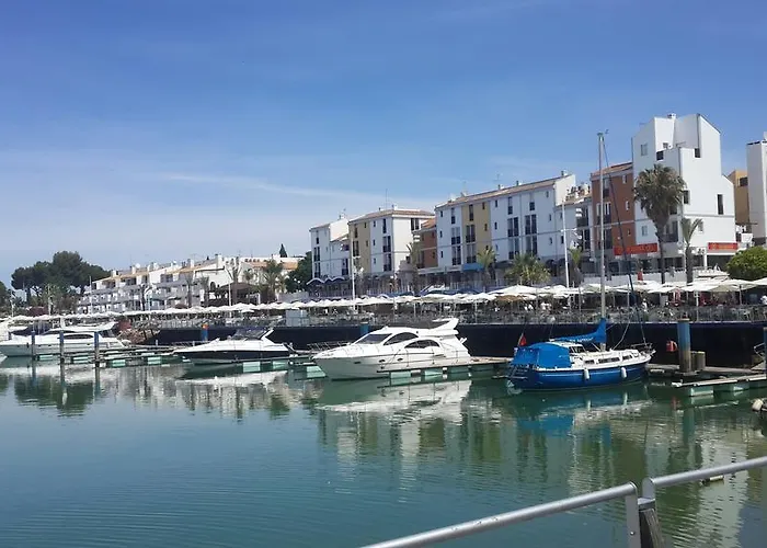Lusa Marina Виламура