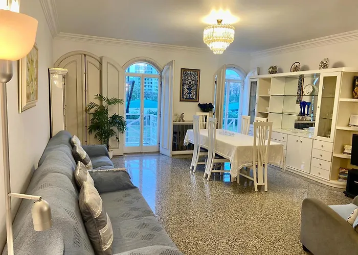 Lusa Marina Виламура